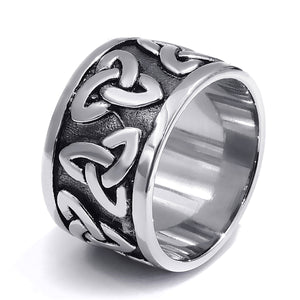 GUNGNEER Stainless Steel Black Celtic Knot Ring Band Jewelry Accessories Men Women