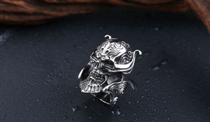 GUNGNEER Stainless Steel Gothic Biker Punk Skull Skeleton Finger Ring Halloween Jewelry