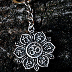 GUNGNEER Mandala Om Lotus Keychain Yoga Hindu Aum Ohm Accessory Gift For Men Women