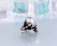 Load image into Gallery viewer, GUNGNEER Gothic Punk Claw Skull Skeleton Ring Stainless Steel Jewelry Accessories Men Women
