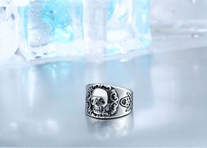 GUNGNEER Stainless Steel Punk Gothic Skeleton Skull Ring Jewelry Accessories Men Women