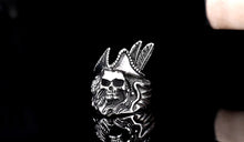 Load image into Gallery viewer, GUNGNEER Punk Gothic Stainless Steel Viking Pirate Skull Ring Halloween Jewelry Men Women