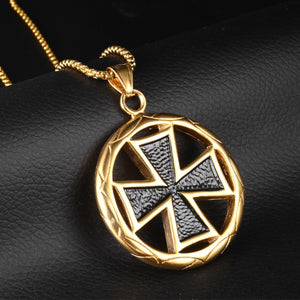 GUNGNEER Templar Cross Necklace Round Pendant Necklace Bracelet Stainless Steel Jewelry Set
