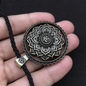 GUNGNEER Om Pendant Necklace Hindu Sanskrit Yoga Jewelry Accessory Gift For Men Women
