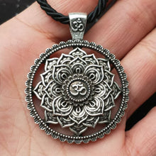 Load image into Gallery viewer, GUNGNEER Om Pendant Necklace Hindu Sanskrit Yoga Jewelry Accessory Gift For Men Women