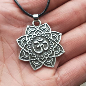 GUNGNEER Lotus Flower Pendant Necklace Hindu Om Jewelry Accessory Gift For Men Women