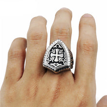 Load image into Gallery viewer, GUNGNEER Knights Templar Cross Armor Shield Ring with Bracelet Stainless Steel Jewelry Set