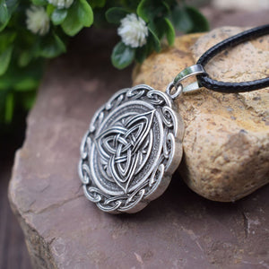 GUNGNEER Celtic Triquetra Trinity Knot Pendant Necklace Infinity Key Chain Jewelry Set Men Women