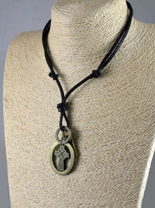 ENXICO Celtic Cross Amulet Pendant Necklace for Women & Men ? Irish Celtic Jewelry