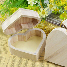 Load image into Gallery viewer, 2TRIDENTS Wooden Heart-Shapes Storage Box - Organizers for Collecting Rings, Earrings and Other Jewelries