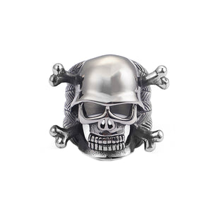 GUNGNEER Stainless Steel Pirate Skull Finger Rings Halloween Pub Biker Jewelry Men Women